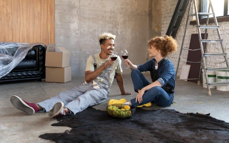 Decoración y reformas de interiores para espacios modernos, acogedores y funcionales en instalacionesbec.com. Servicios profesionales en diseño, construcción y mantenimiento de ambientes residenciales y comerciales en España.