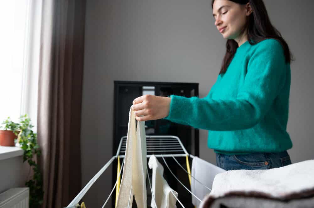 Cómo aprovechar el aire acondicionado para secar la ropa más rápido